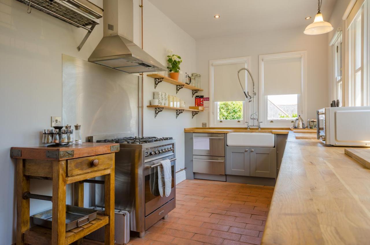 Villa Luxury Victorian School With Views Of Harbour Fowey Exterior foto